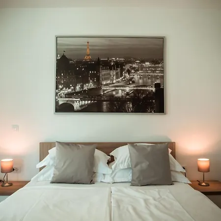 Apartment Hill *