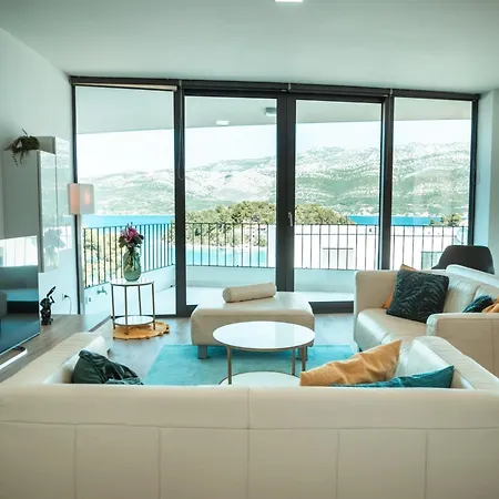 Apartment Hill